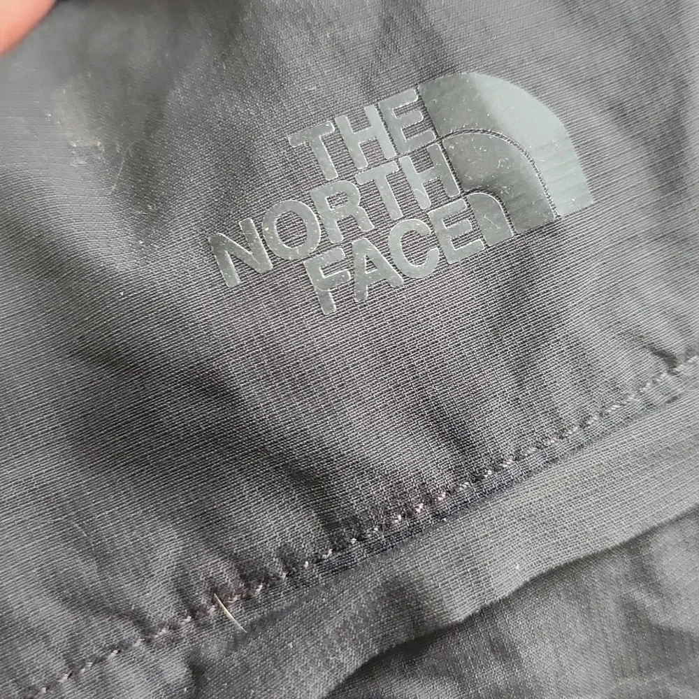 The North Face Paramount Convertible Zip Off pants Mens Size 40 EUC Gray